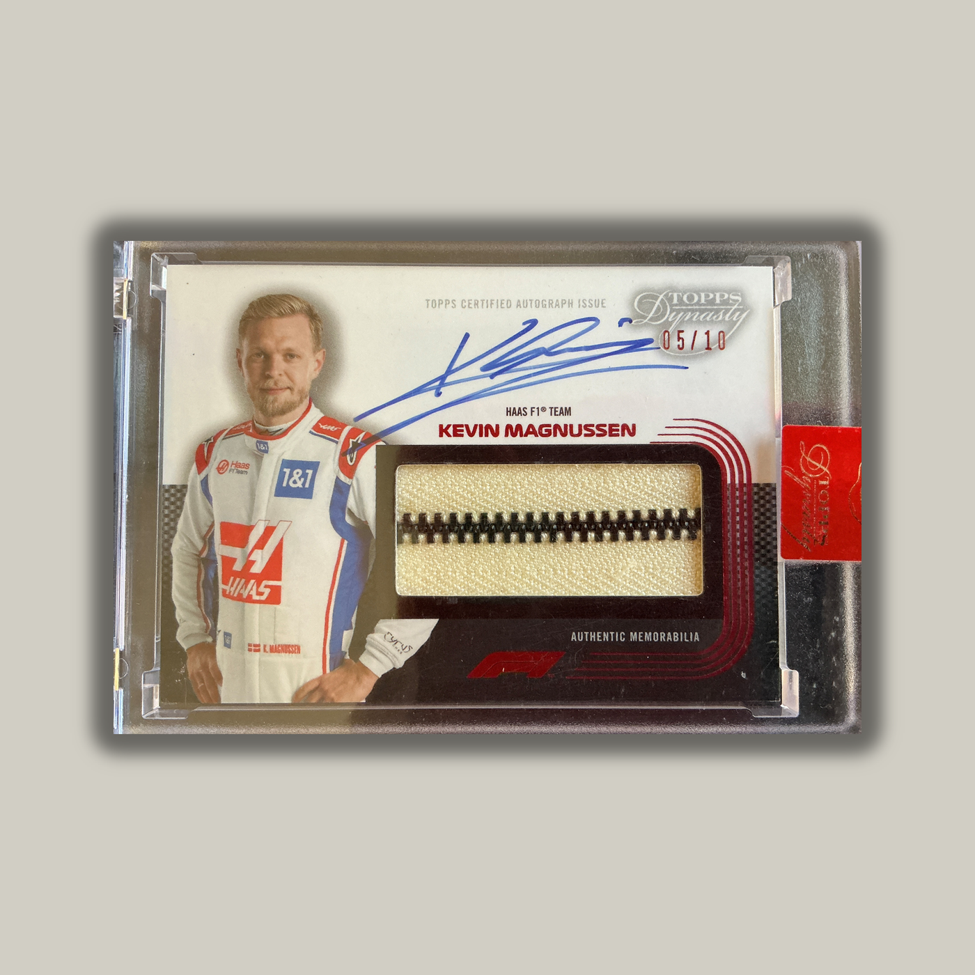 05/10 Kevin Magnussen #DAF-KM - 2022 Dynasty Autograph Suit Zipper